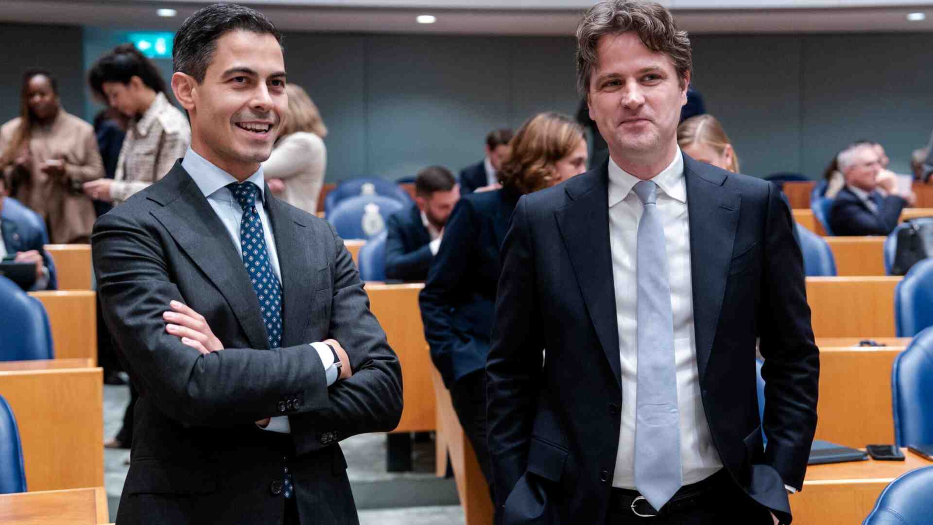 Stretta migratoria più edilizia pubblica: il piano dei centristi per governare l’Olanda