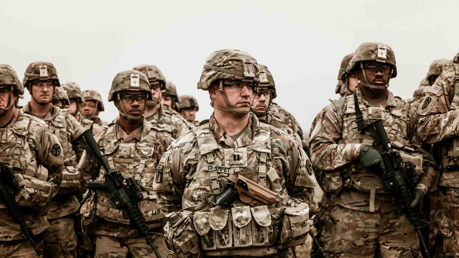 Armi e pensiero, l'inscindibile legame tra filosofia e guerra