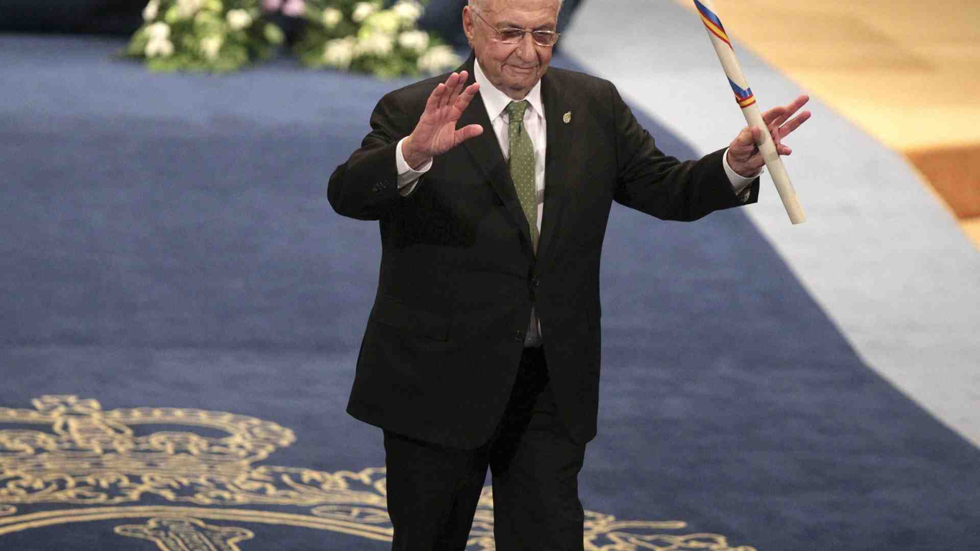 Frank Gehry, da spiantato ad archistar, senza perdere il sorriso