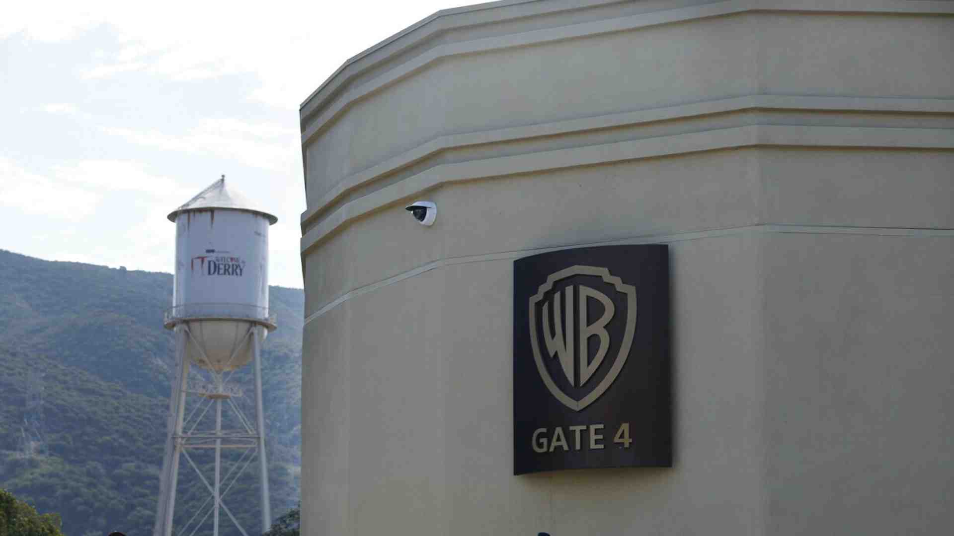 Da Gedi a Warner Bros. Il solito triangolo magico per il controllo dei media