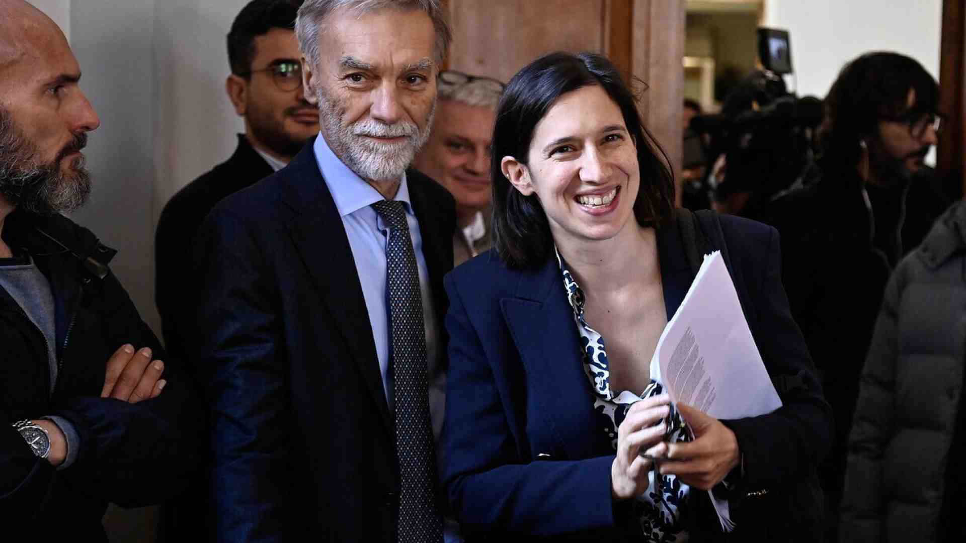 Schlein sull’antisemitismo nel 2017 la pensava come Delrio. Il Pd fischietta su Kyiv. L'appello di Sensi cade nel vuoto