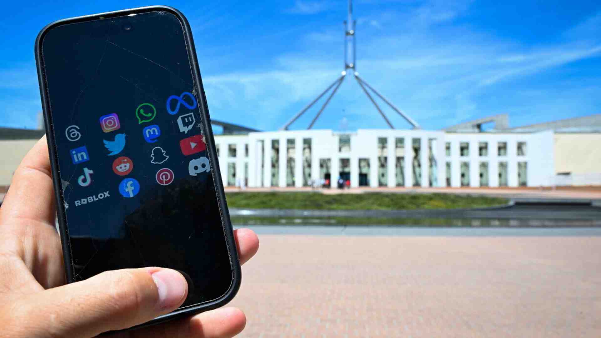 Sui social meno paternalismo di stato e più interventismo dei genitori. Diffidare della legge australiana