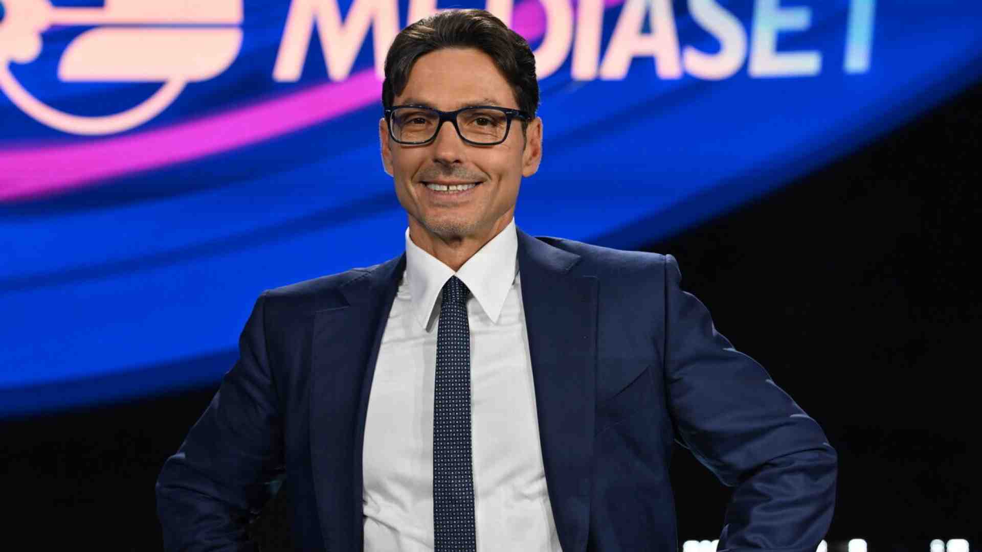 La “ruota” di Pier Silvio: chiede facce nuove a Tajani. Ecco il casting