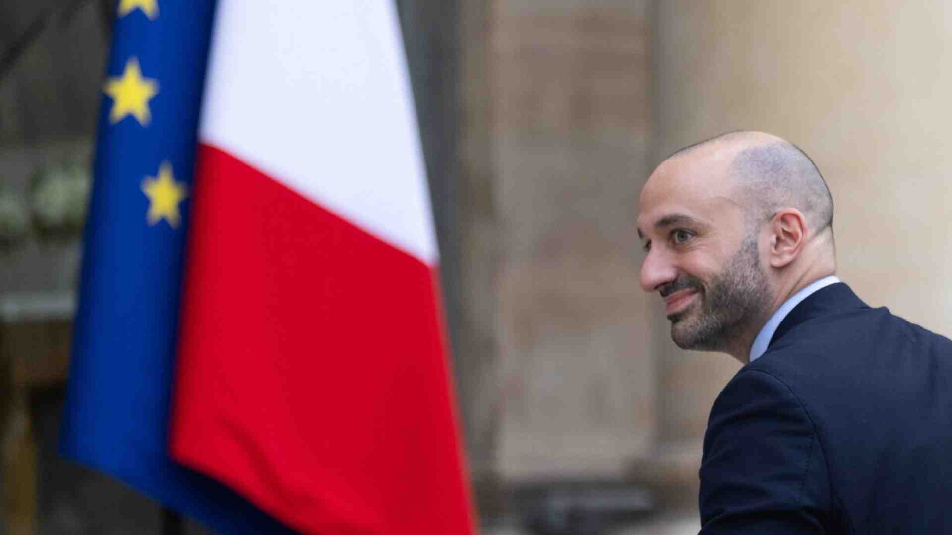 Macron chiede a Bruxelles perché fondi europei finanziano i terroristi di Gaza