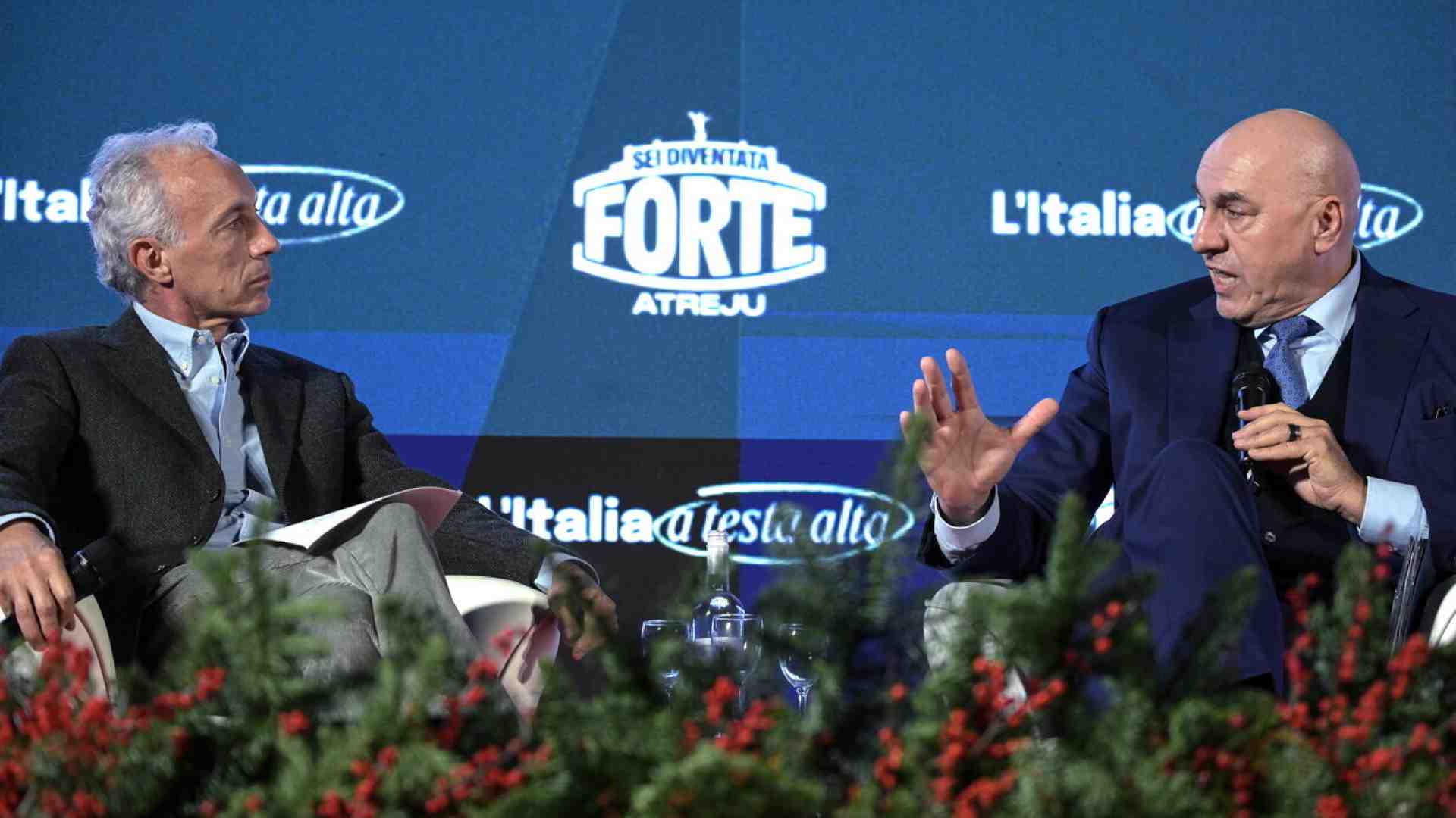 Il tentativo disperato di Crosetto di far ragionare Travaglio ad Atreju