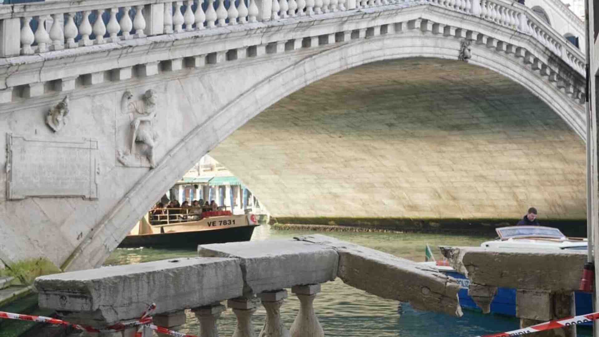 Il Grinch veneziano. Come interpretare il furto di una barca carica di doni sul Canal Grande