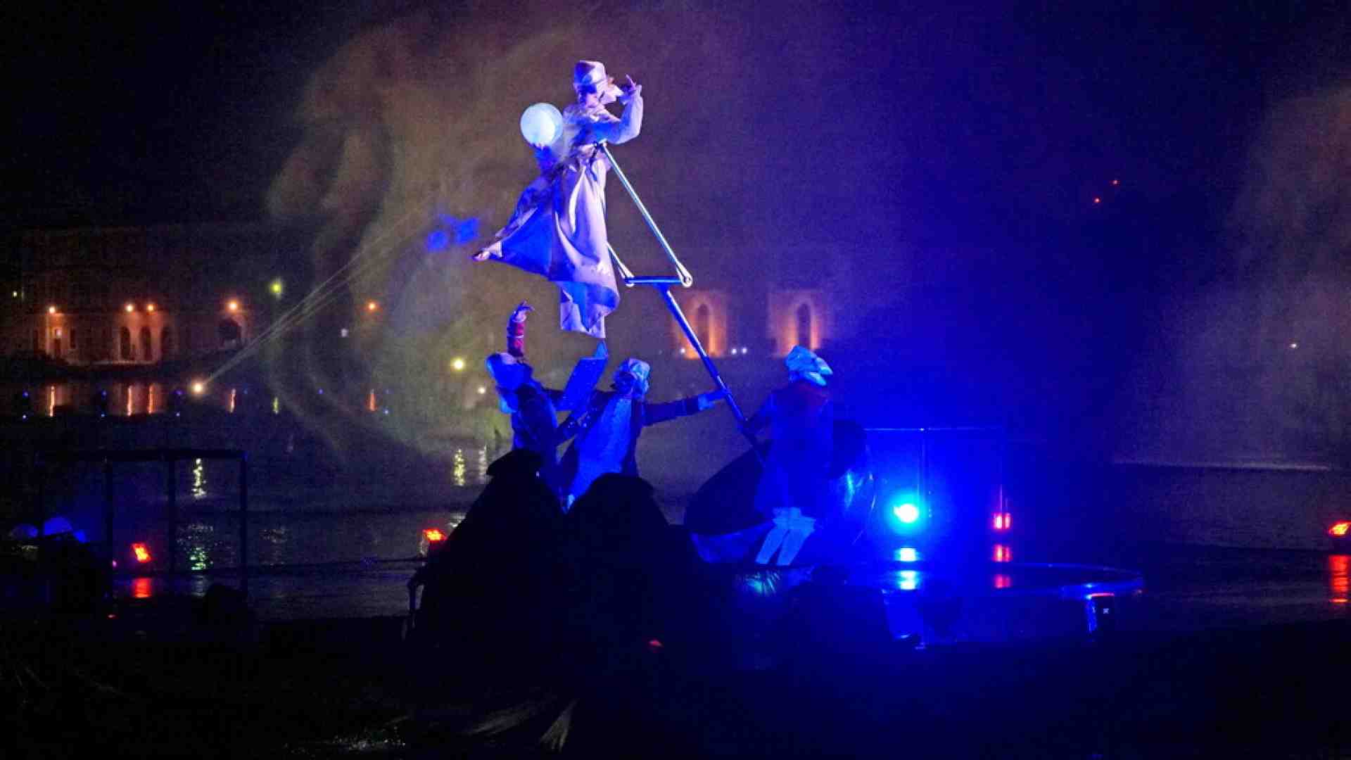 Riscoprire Casanova. E farne magari, oggi, il paladino del poliamore