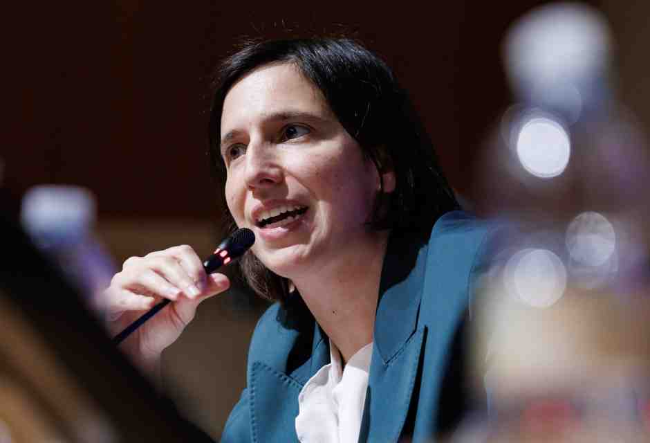 Schlein d'Atreju. Per un sondaggio Youtrend avrebbe perso il duello con Meloni (e anche con Conte). La segreteria Pd fantasma