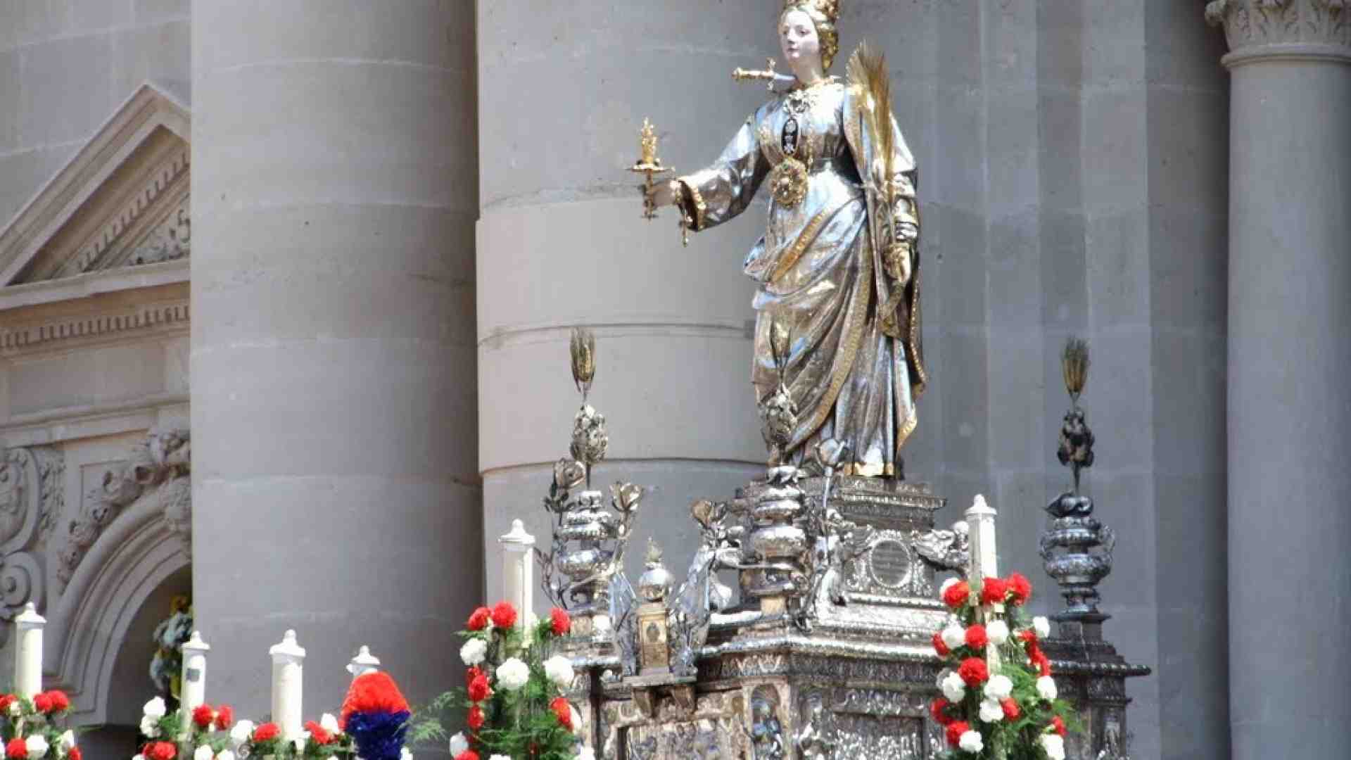 Santa Lucia, preferisco te a Babbo Natale