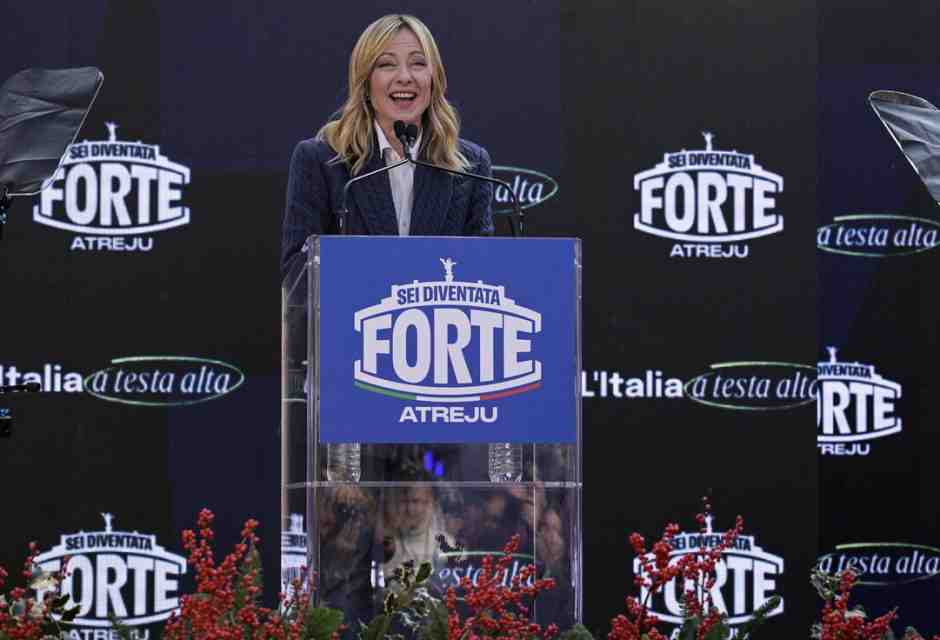 Meloni ad Atreju: "La pace si fa con la deterrenza. Sosterremo Kyiv. Schlein? Scappa chi non ha contenuti"