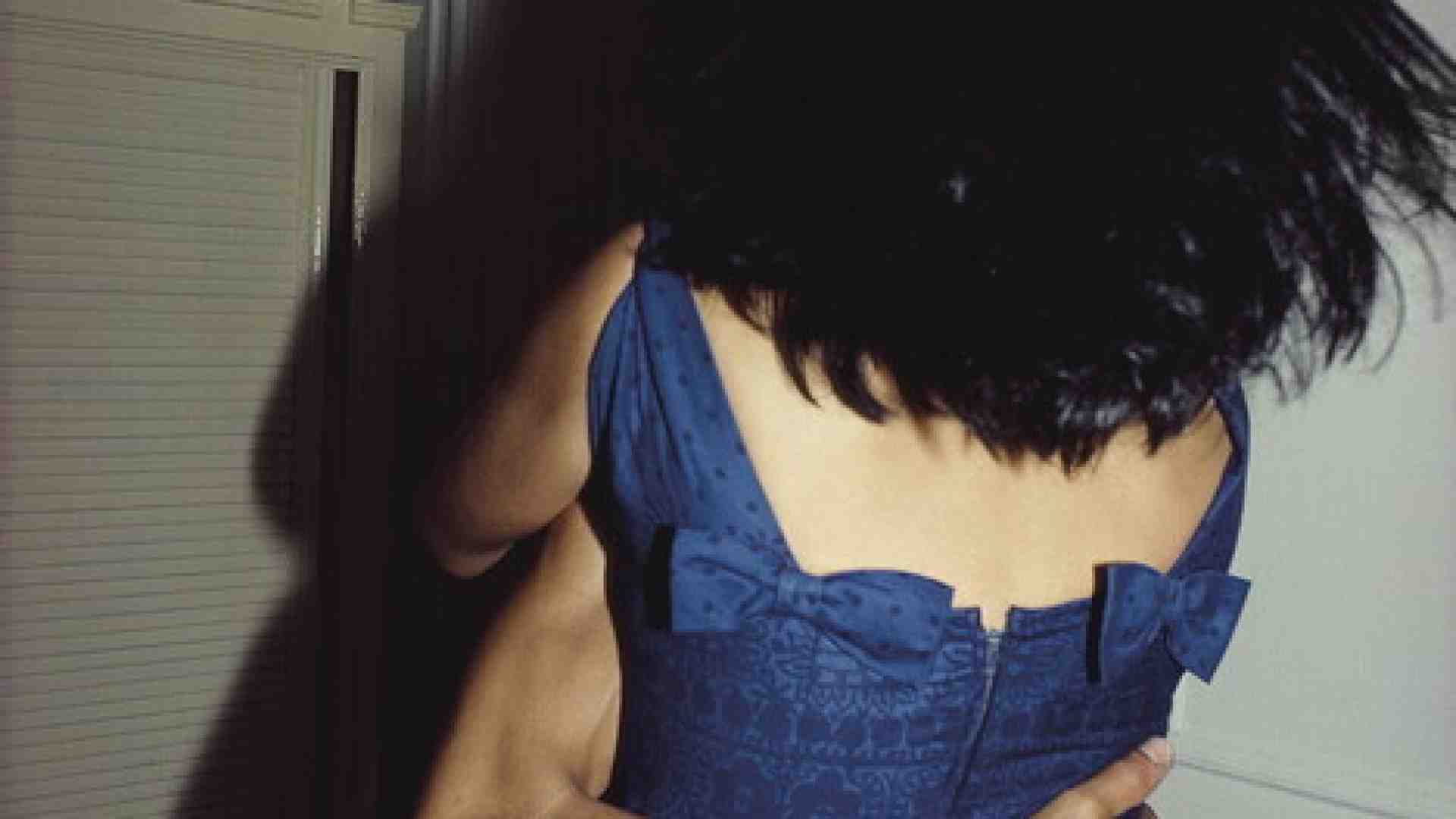 Di baci e lividi. Le anime che Nan Goldin ha amato e ritratto