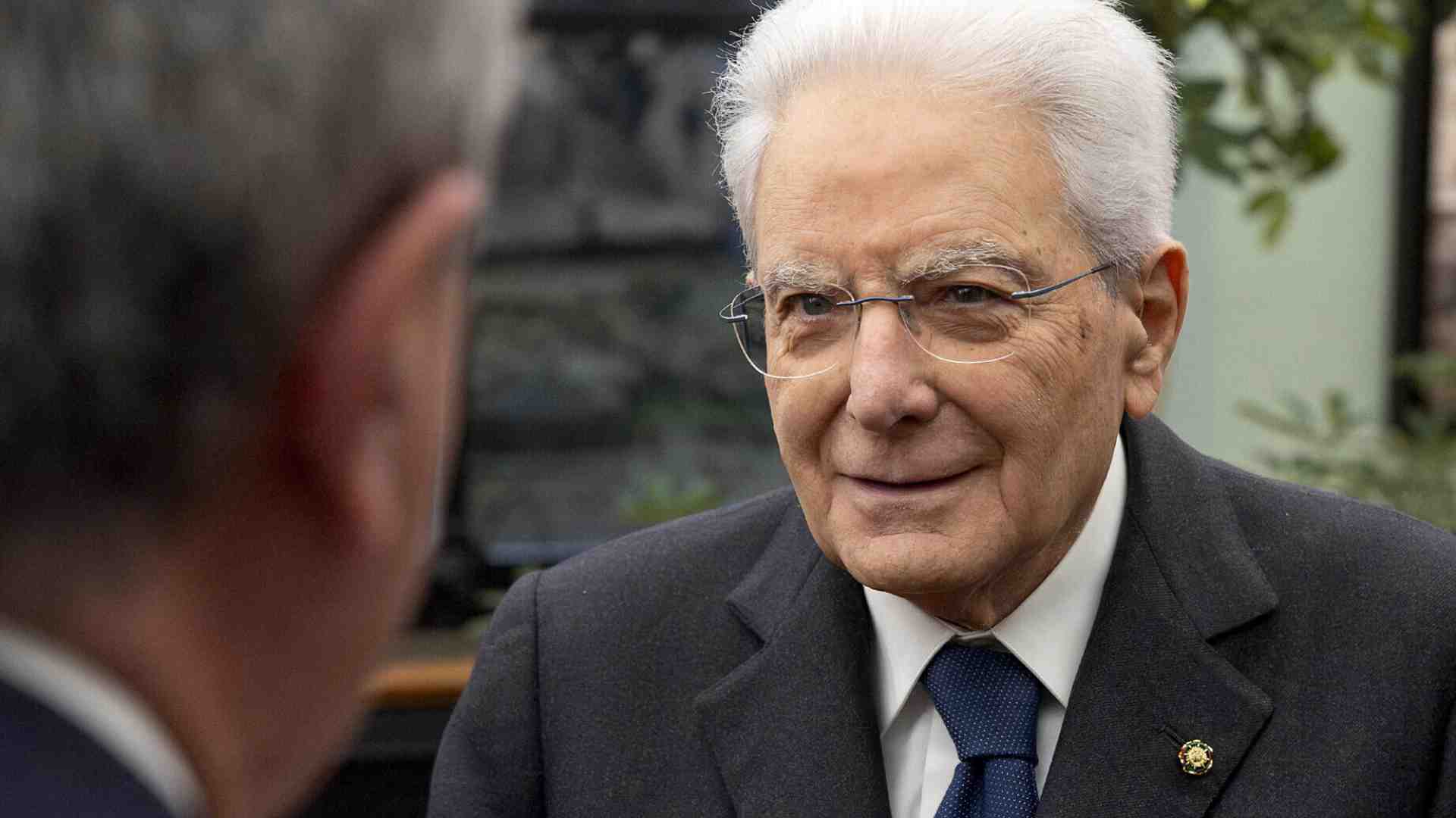 Mattarella: “È in atto un'operazione contro l'occidente. Non è possibile distrarsi”