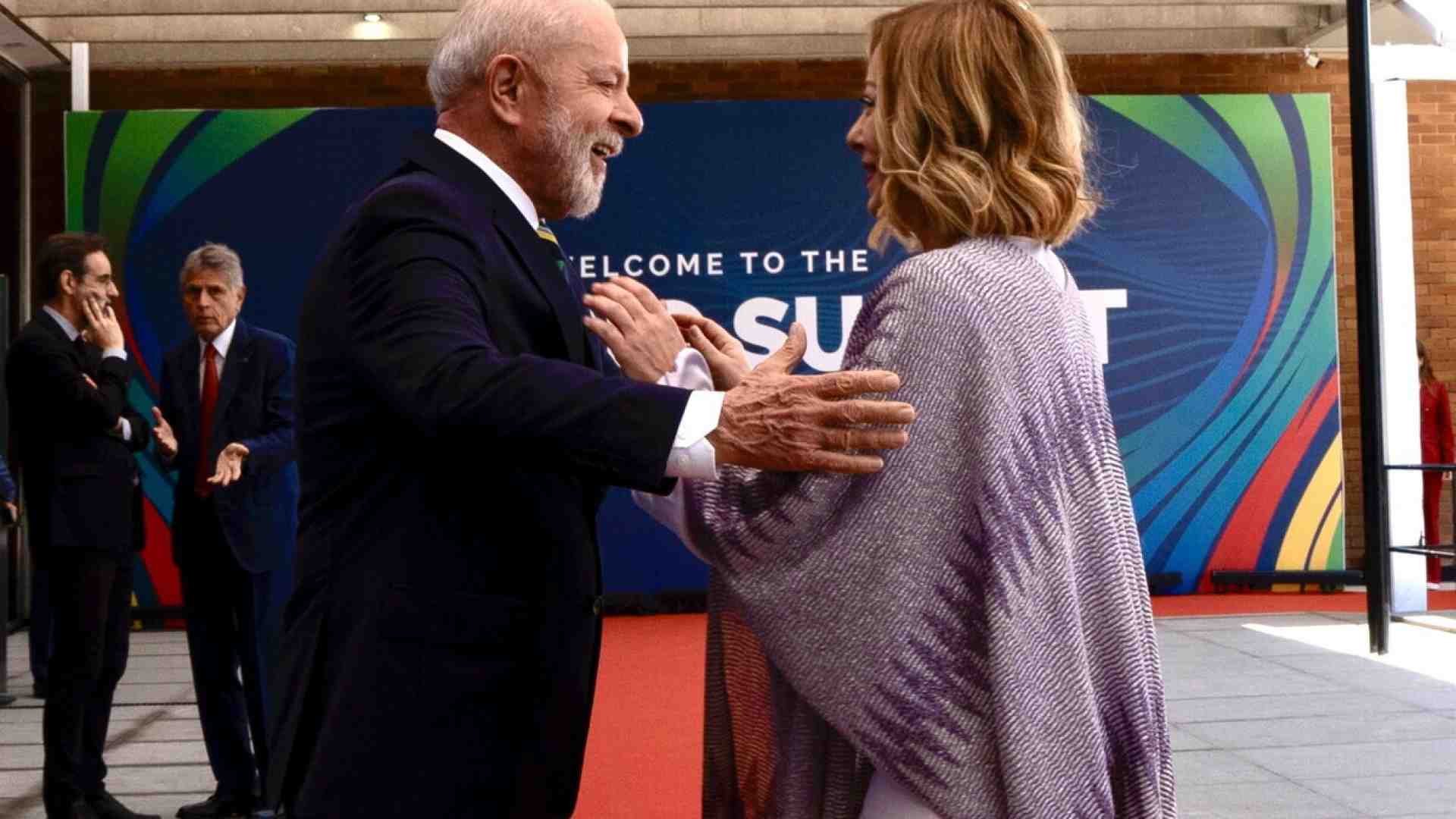 “Adesso o mai più”: Lula chiama Meloni sull’accordo Ue-Mercosur