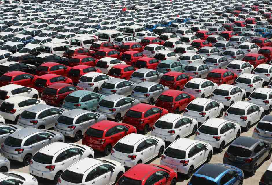 Elettrico e guida autonoma in ritardo e senza strategia. E l’automotive Ue sta a guardare