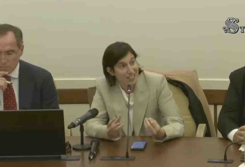 Il Pd festeggia per il “regalo di Natale” di Salvini sulle pensioni. Schlein: “Giorgetti sfiduciato”