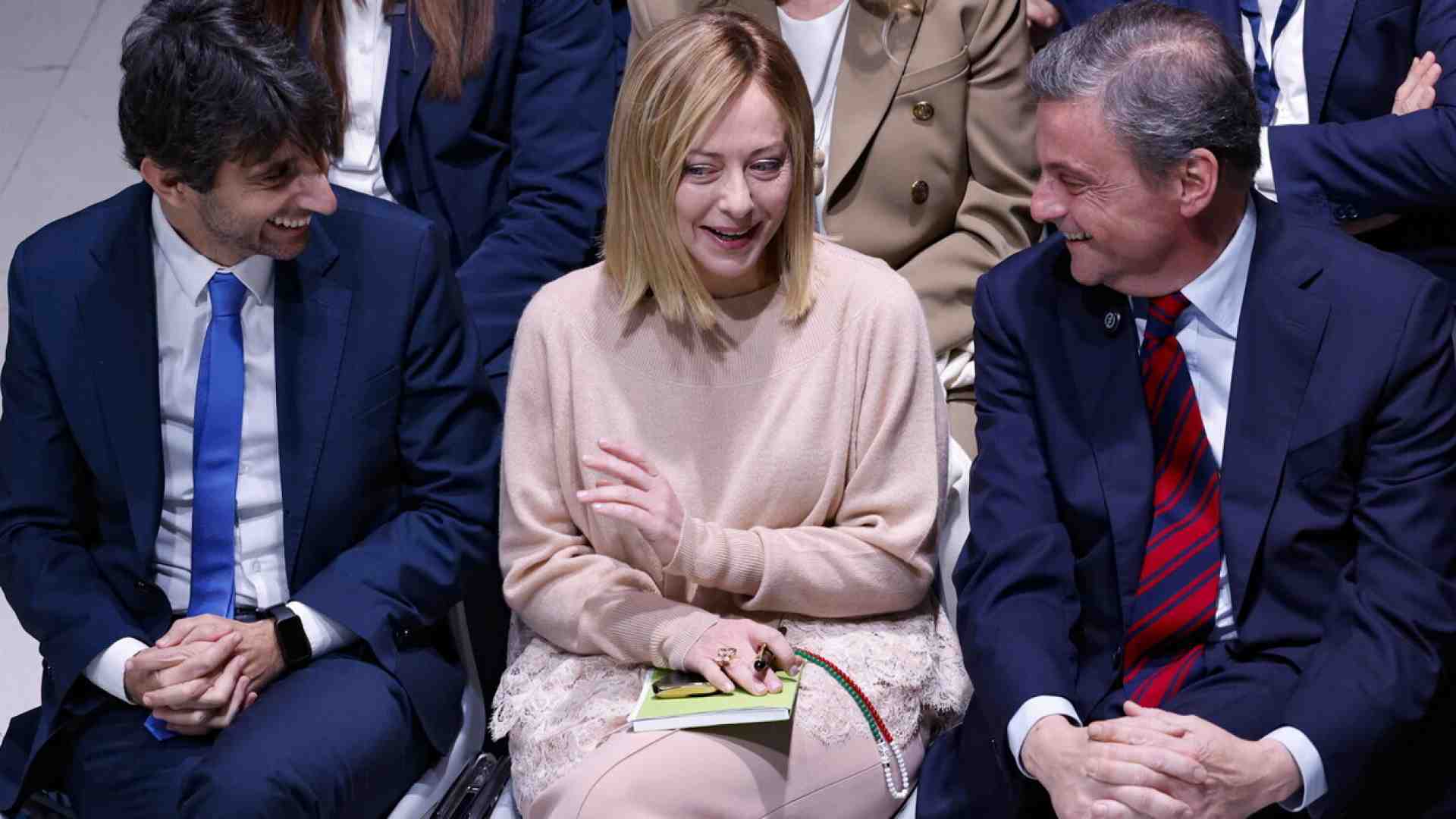 Meloni e Calenda si capiscono e si influenzano: industria, Ucraina, nucleare e referendum