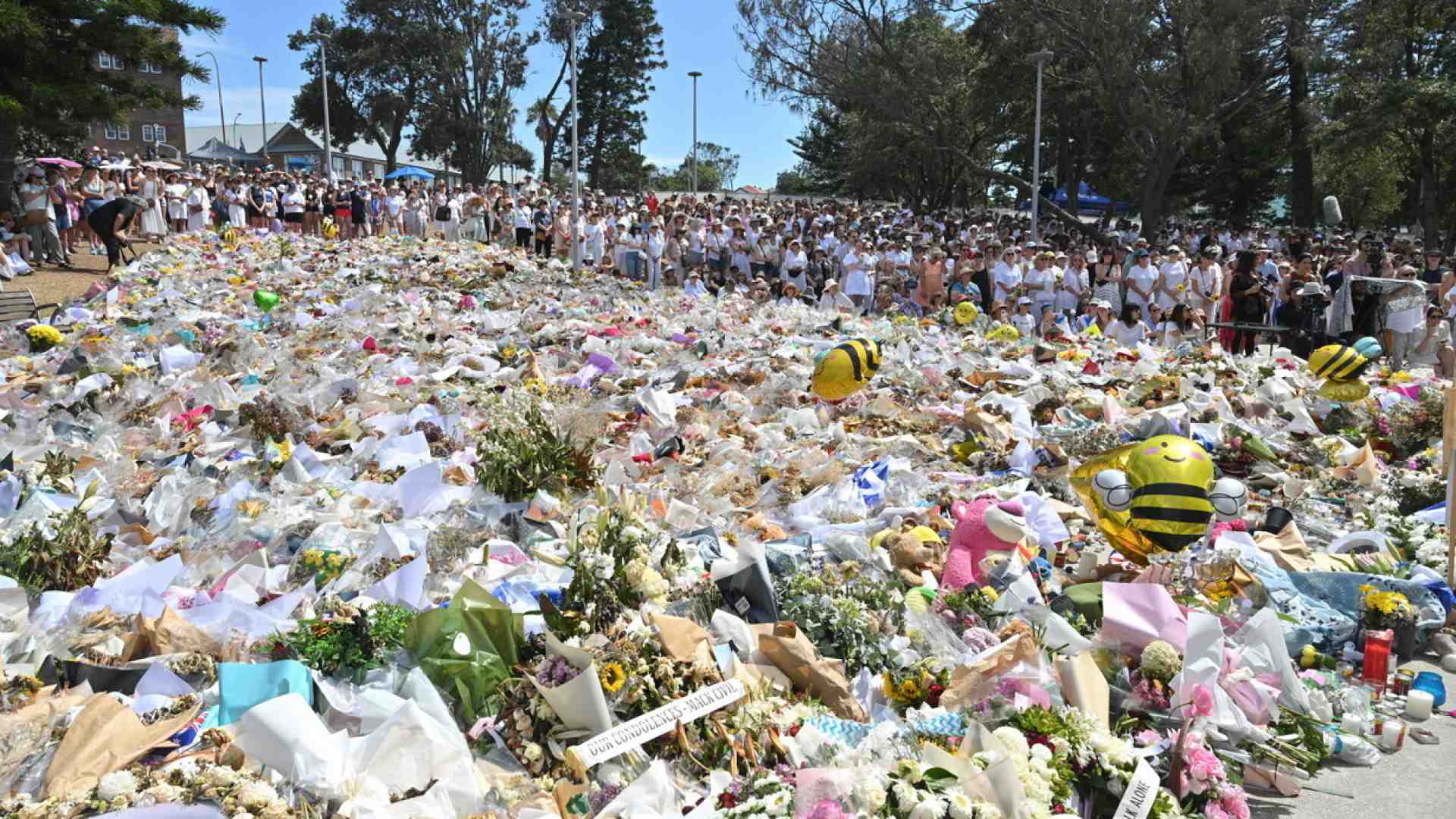 L'antisemitismo marcia da sempre sotto le insegne della virtù e dei buoni sentimenti