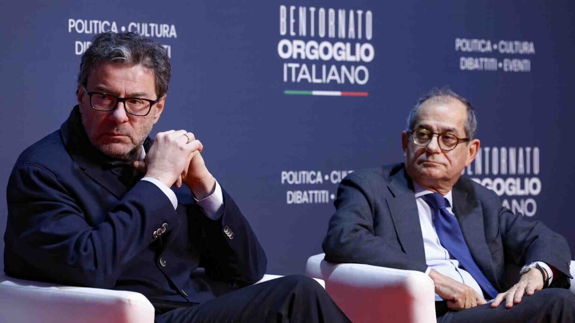 L’ex ministro Tria: “Attaccare Giorgetti perché competente? Mi indigna. Chi evoca le manine non ha fortuna”