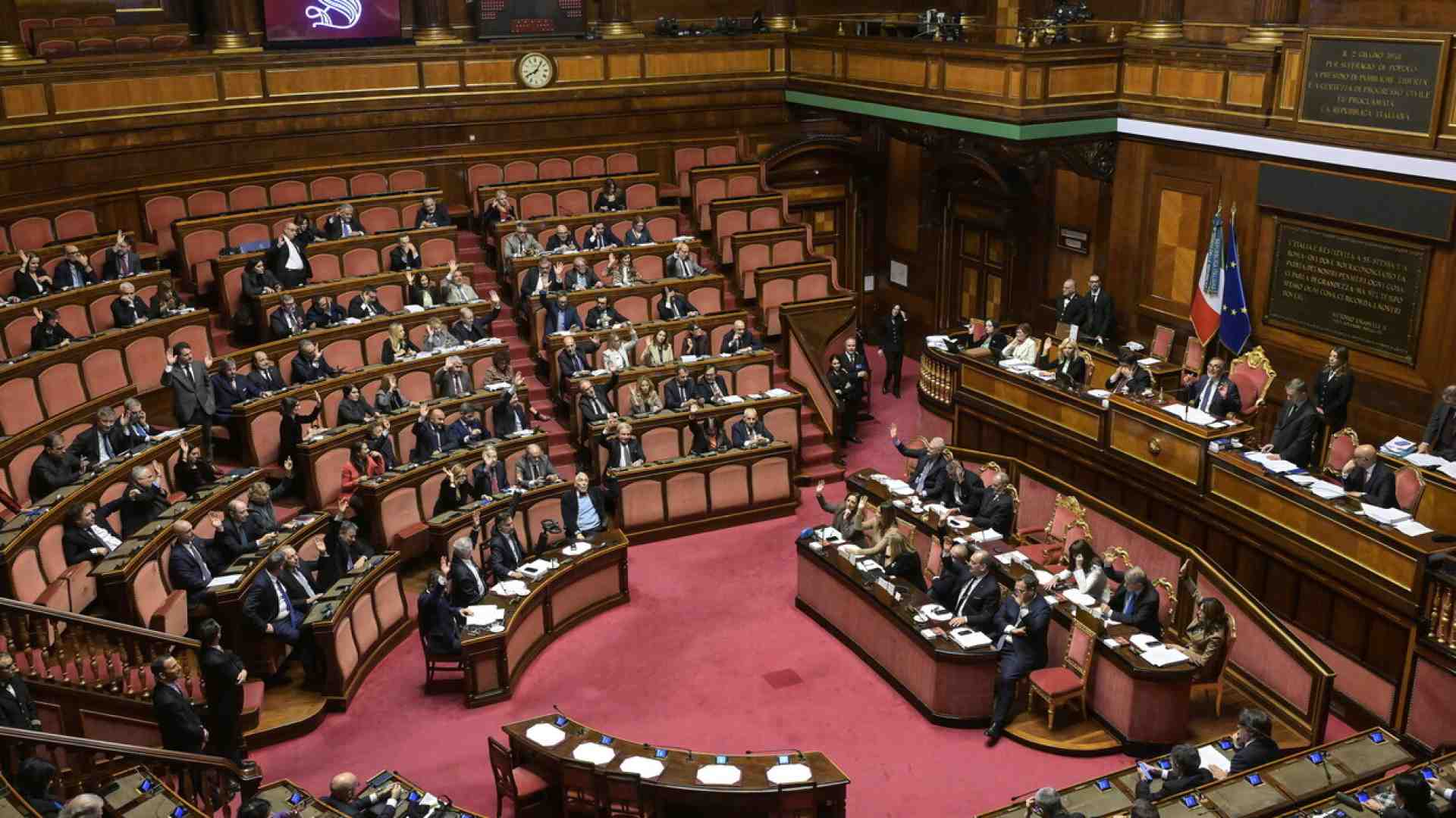 Il Senato approva la legge di Bilancio. Il voto finale sarà il 29 dicembre alla Camera