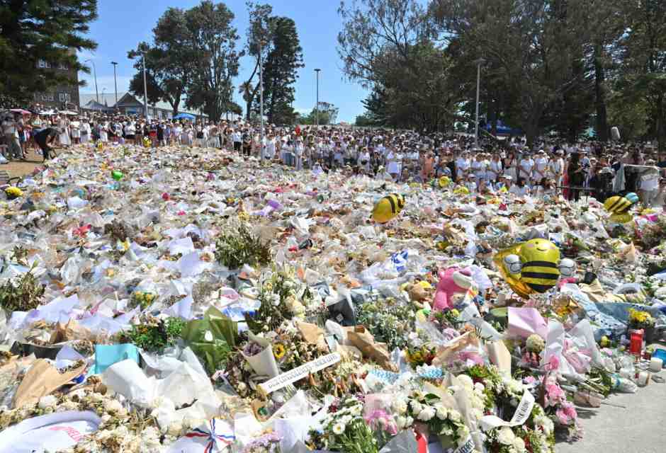 L'antisemitismo marcia da sempre sotto le insegne della virtù e dei buoni sentimenti