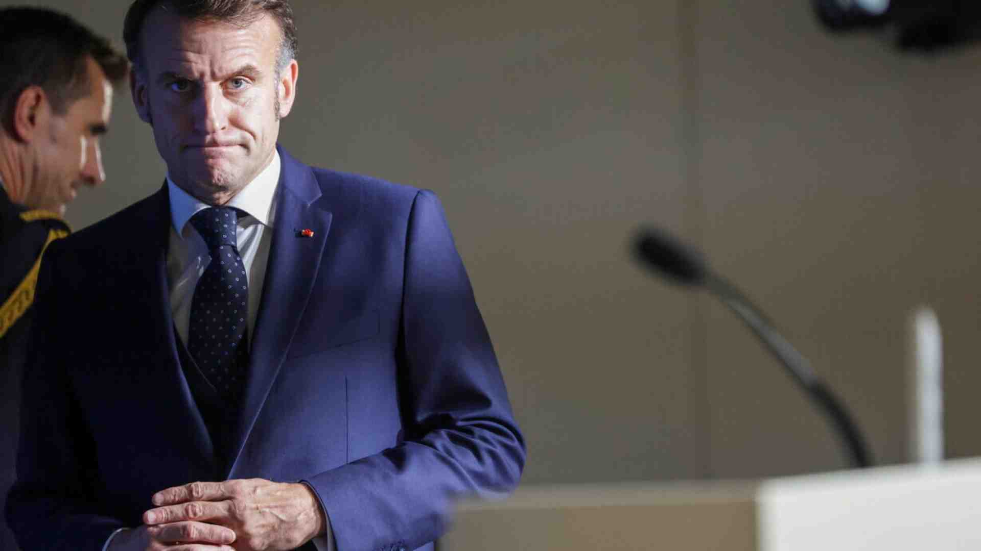 L’esercizio provvisorio di Macron