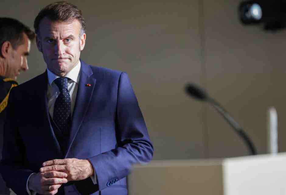 L’esercizio provvisorio di Macron