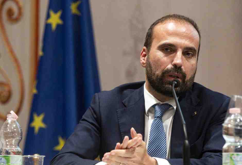 Che cosa sbagliano destra e sinistra sulla manovra? Parla il Libdem Luigi Marattin