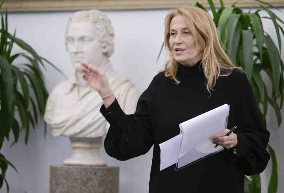 La Rai ristruttura un intero piano per l' "esterna" Monica Maggioni. Borbottii a Viale Mazzini