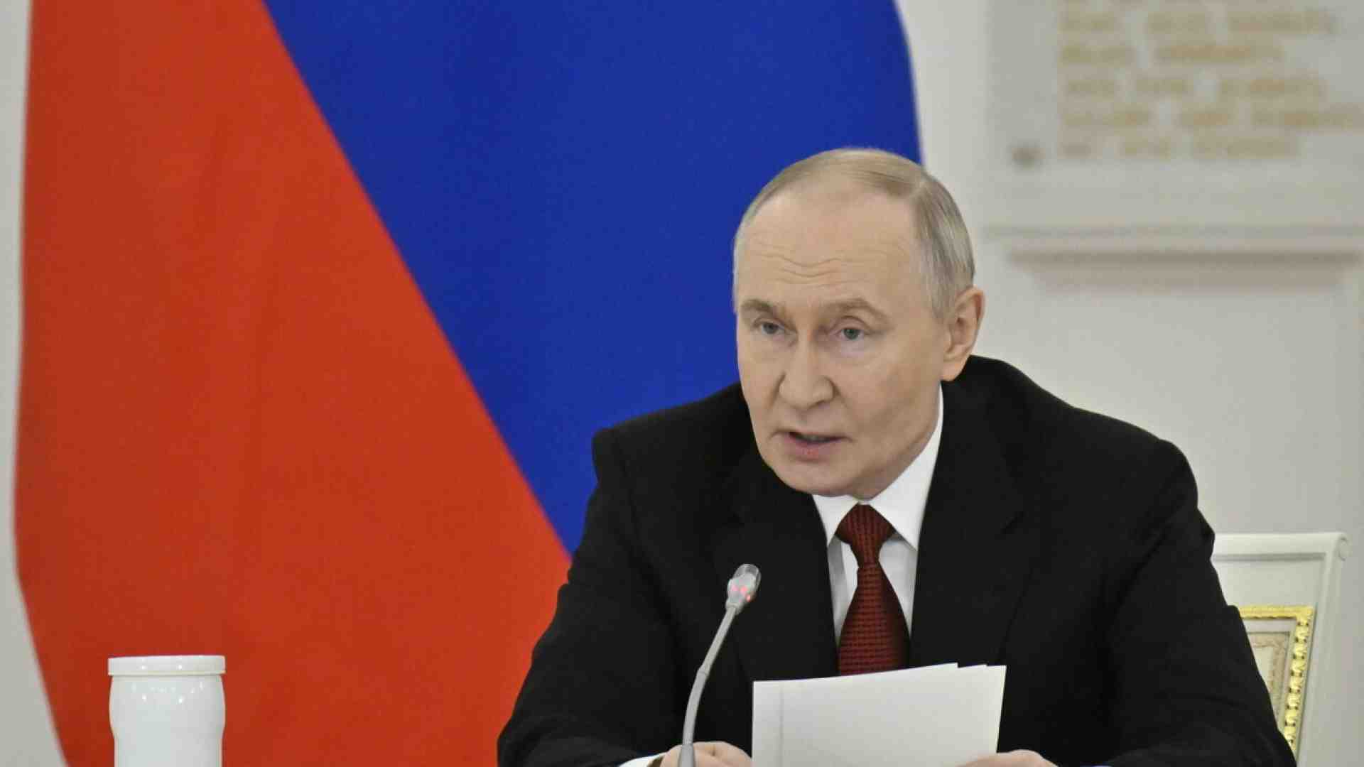 La conta dei morti tra russi e ucraini e il dilemma tra chi sia più fesso o più cattivo