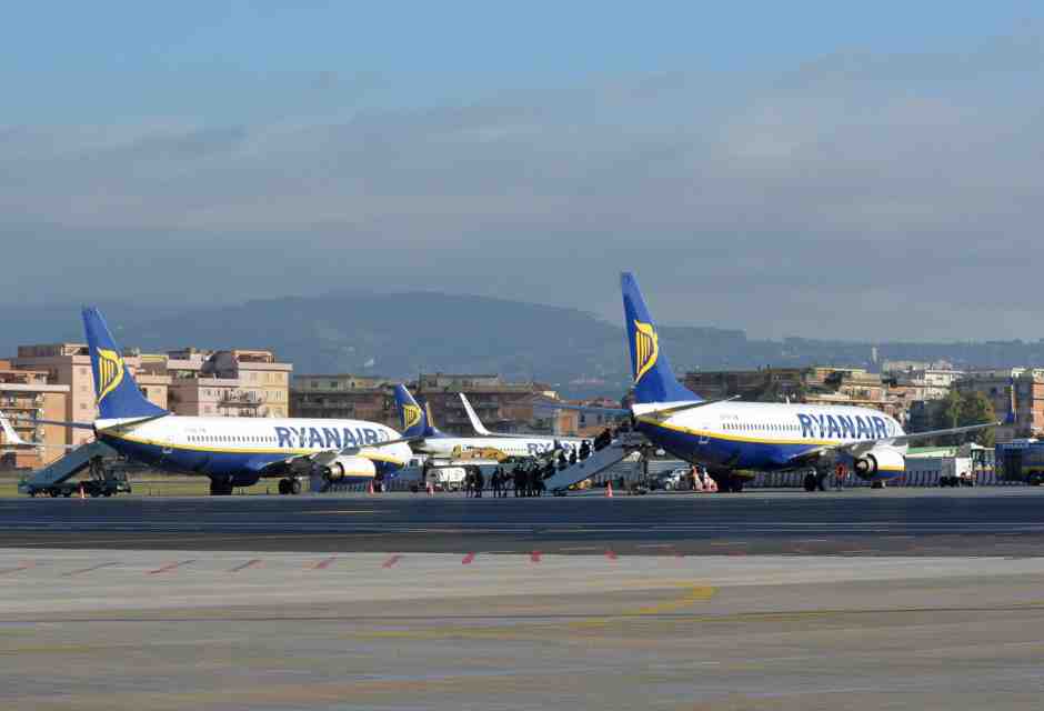 La tradizionale polemica di Natale sul “caro voli”