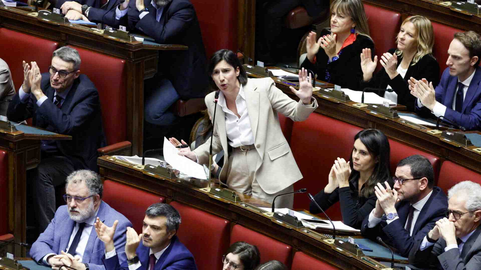 Schlein alla Camera: "Manovra sbagliata e austera, non vi crede più nessuno"