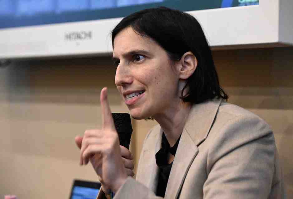 Schlein cambia strategia: tv ed economia per vincere il referendum contro Meloni