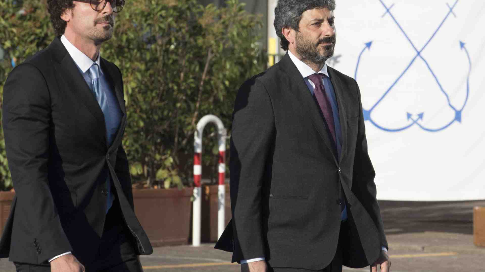 Toninelli mindfulness: “Fico è una foglia. In Campania comanda ancora De Luca”