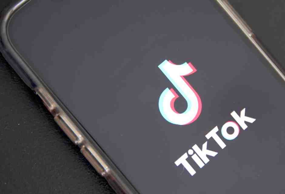 TikTok ha favorito una campagna di disinformazione in Polonia: non è la prima volta che accade nell'Ue