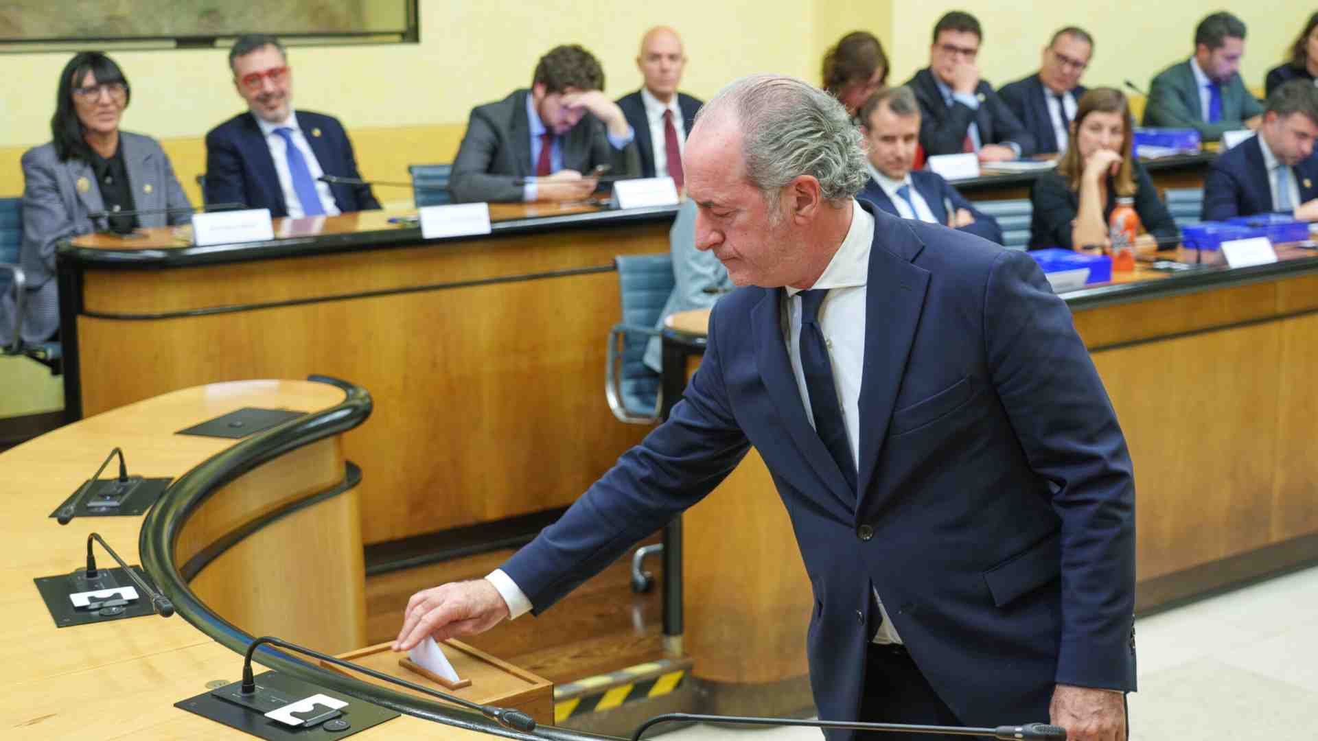 La Lega tace sul manifesto di Zaia. Vannacci: “Non è il mio benchmark”