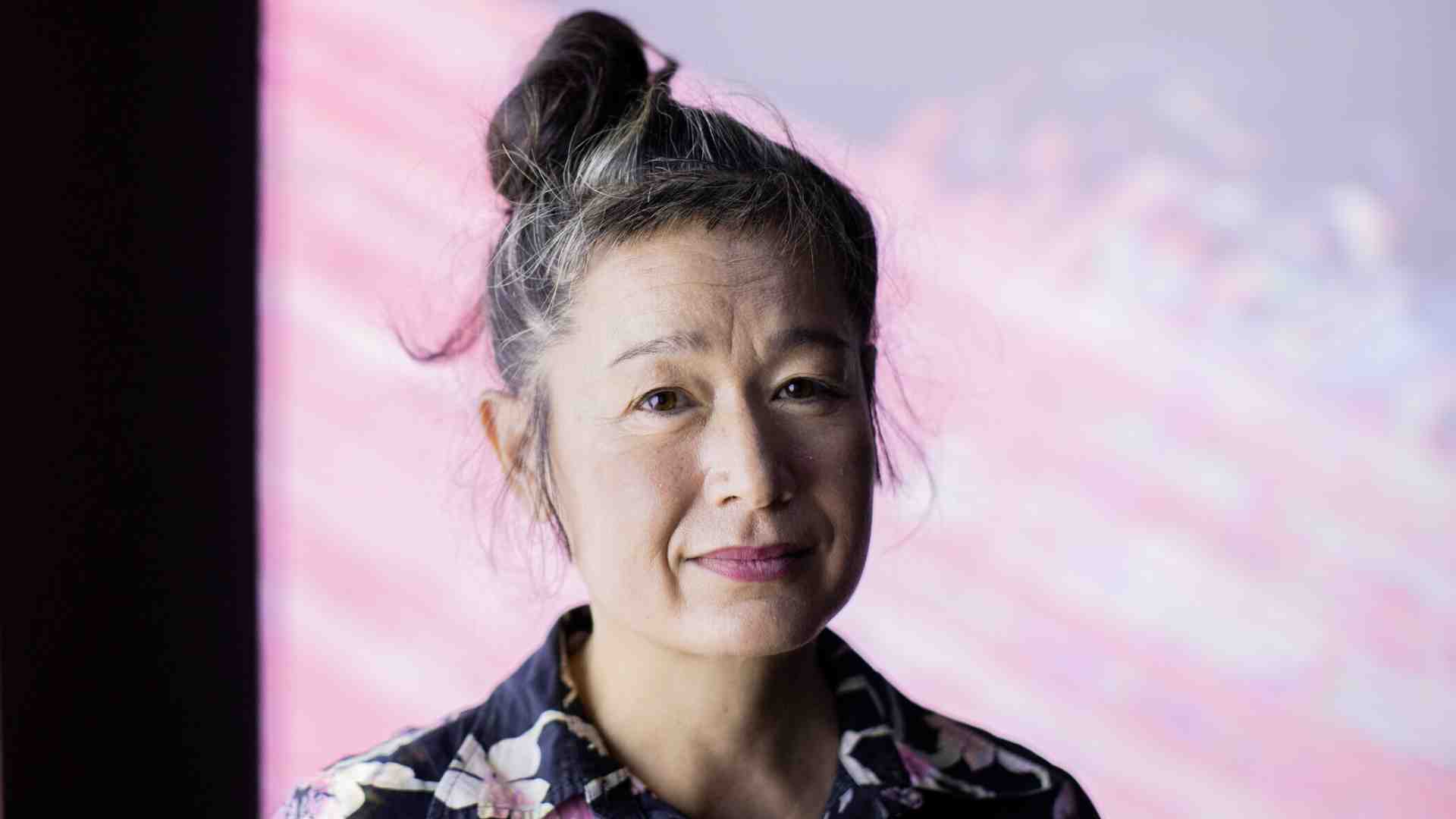 Hito Steyerl è tornata a sognare e costruire mondi