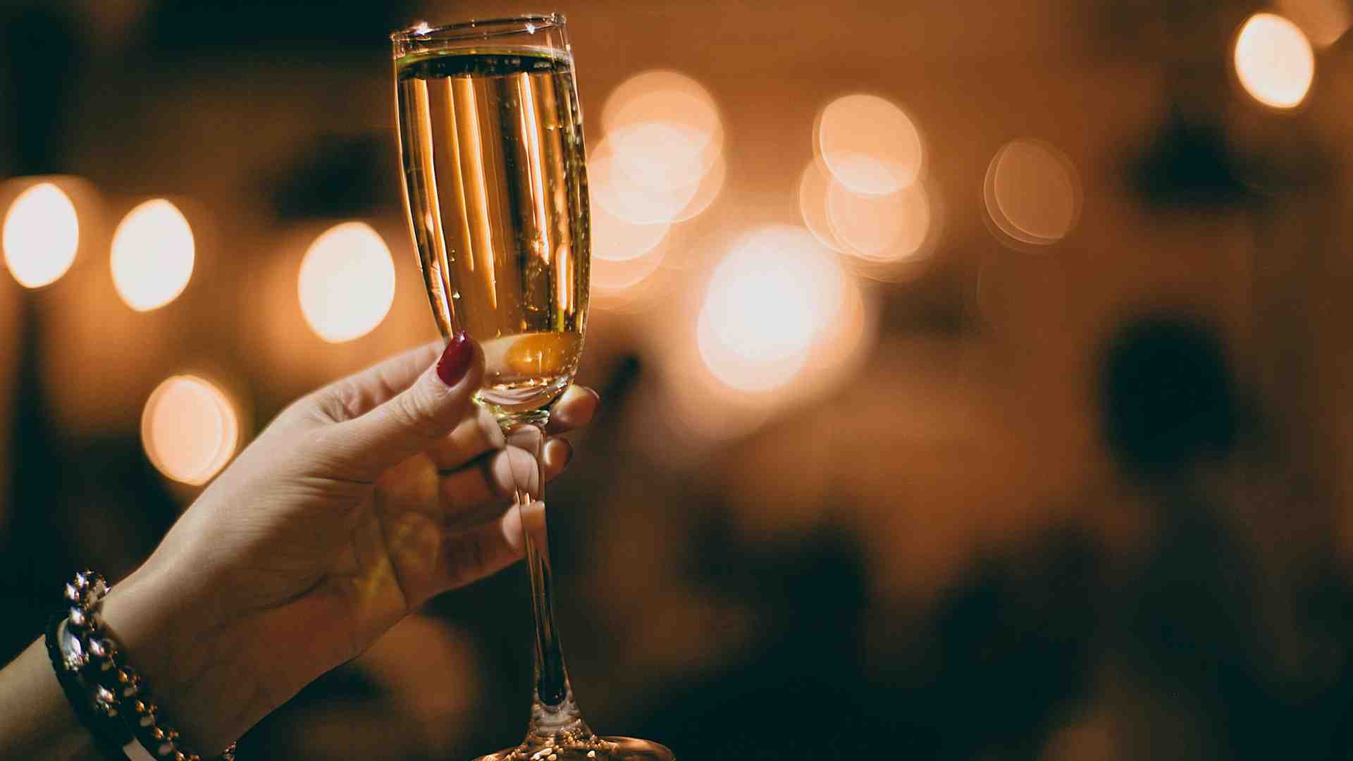 Evviva gennaio. Riscattiamo questo bellissimo mese, che inizia con il dolce suono dei tappi che saltano