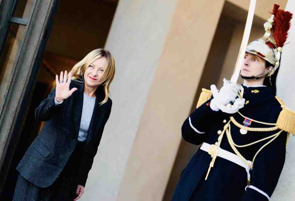 Meloni l’europea. Sottoscrive il monito a Trump sulla Groenlandia, esulta per la nuova Pac. Bignami (FdI): “Nessuna incoerenza"