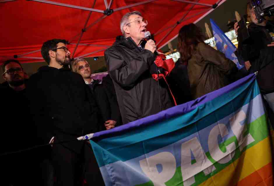 “Strappiamo la tessera”, dicono i venezuelani iscritti alla Cgil dopo le parole di Landini su Maduro