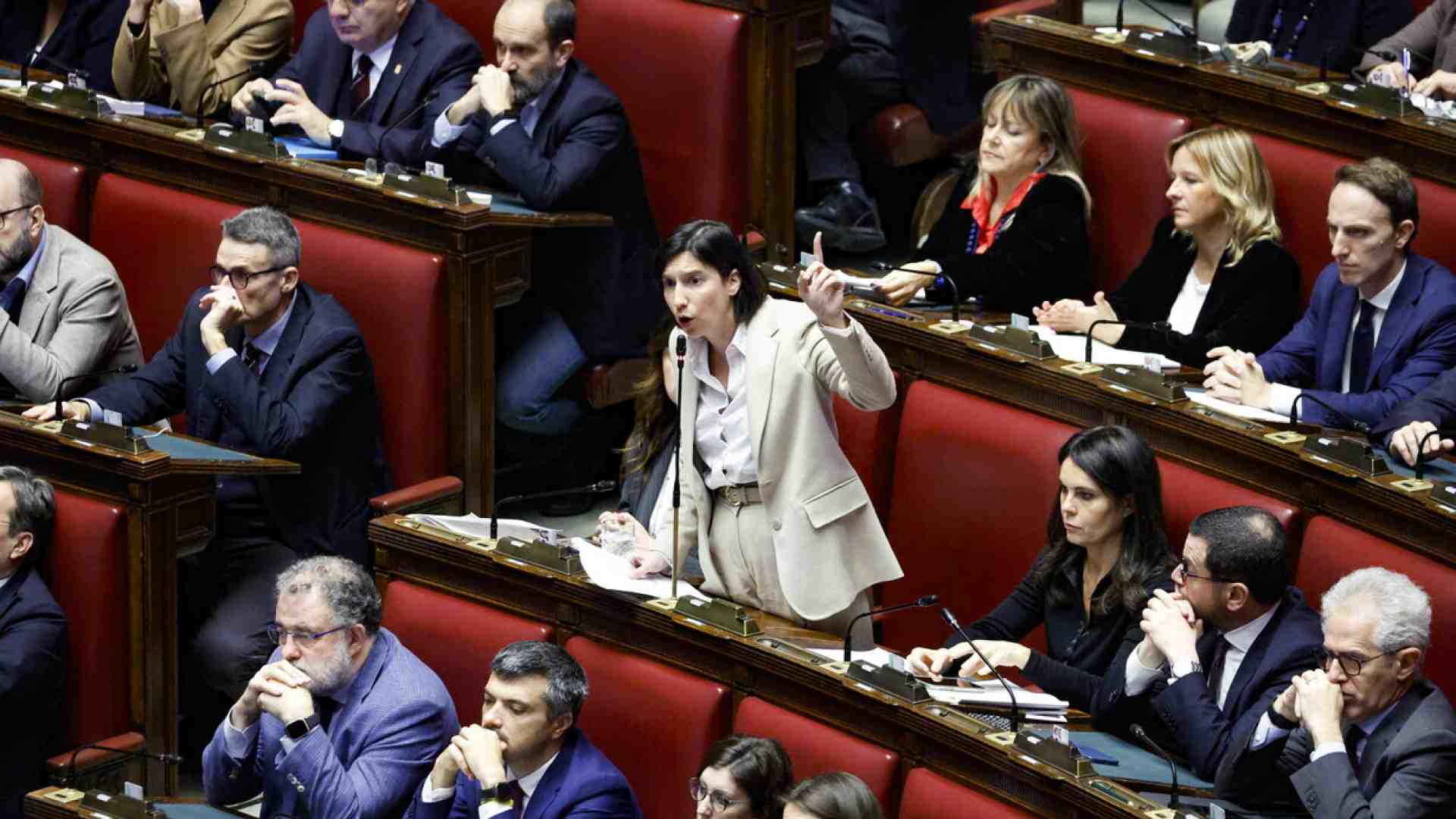 La scoperta della sicurezza che a sinistra corre sul filo di lama dell’ipocrisia culturale