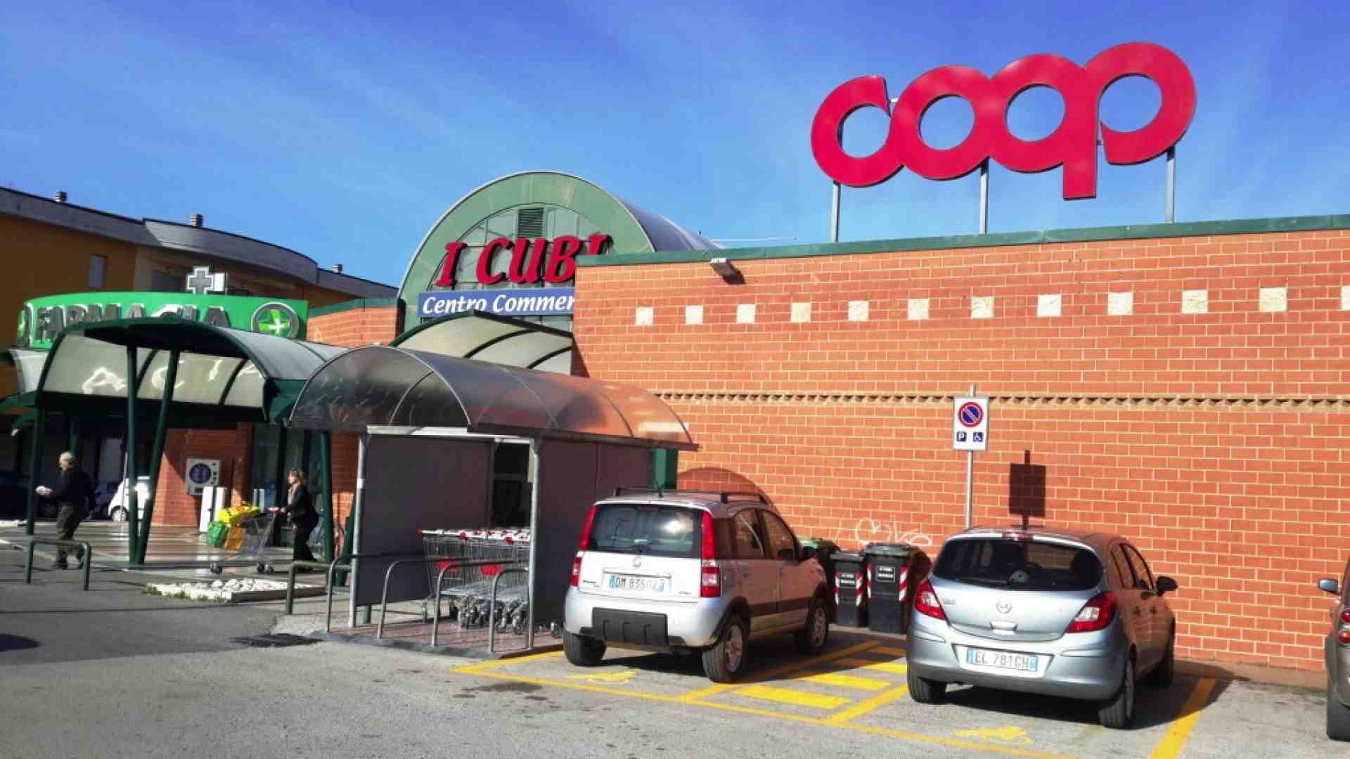 Perché tornare ai sei giorni lavorativi, come vuole la Coop, sarebbe illegale e antistorico