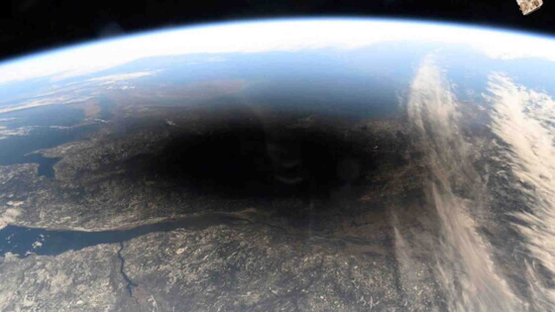 Un astronauta malato lascia in anticipo la missione Crew-11: ai russi rimarrà il “controllo” della ISS