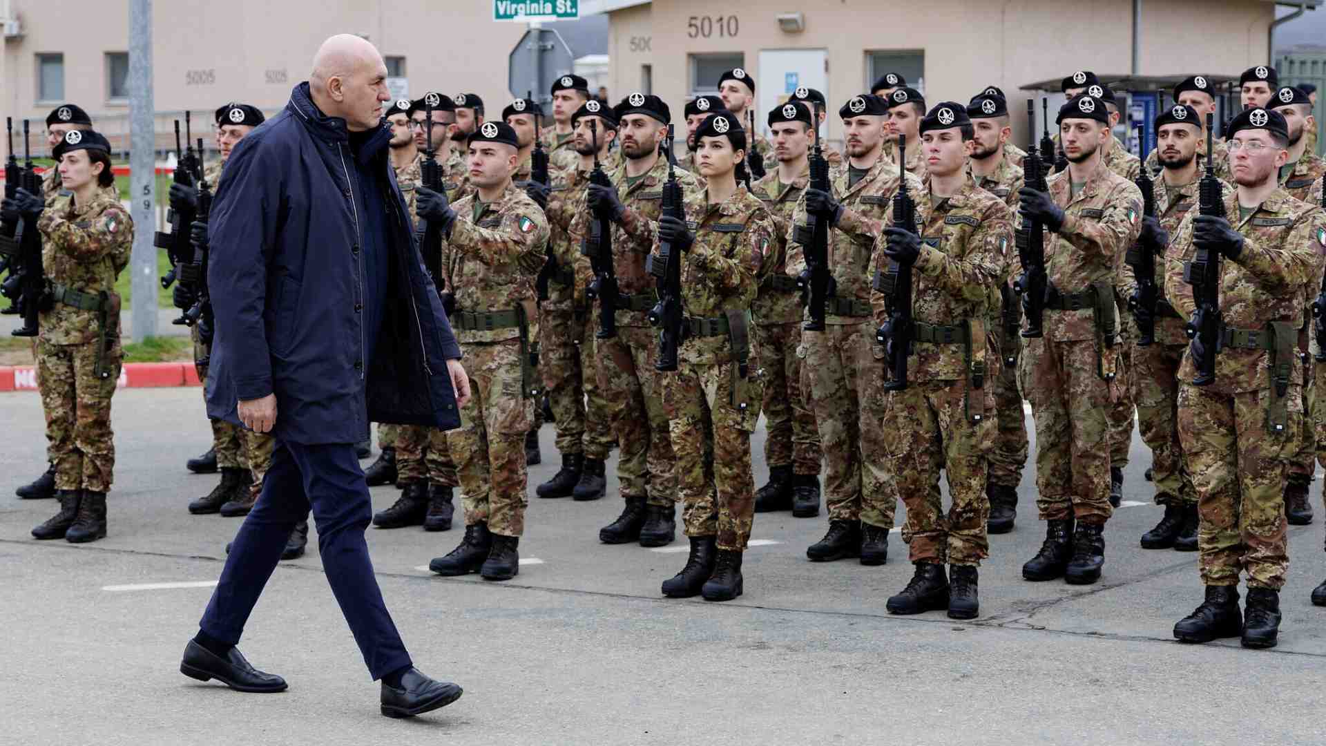 Un traffico anomalo su pagine sensibili del ministero della Difesa italiano porta a indirizzi cinesi