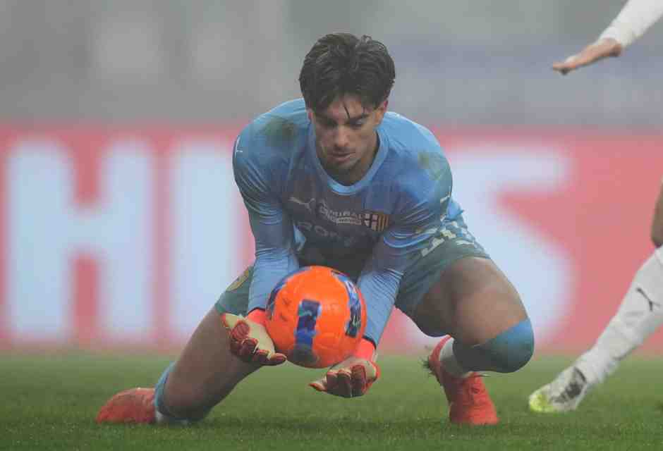 Edoardo Corvi e il pallone misterioso