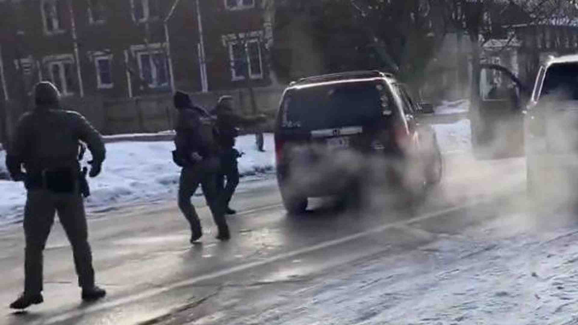 Da Minneapolis un monito all’Italia: la politica del grilletto facile è un pericolo da combattere