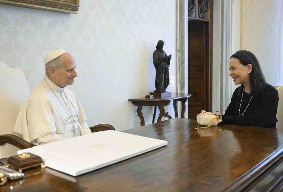 Per il Papa, Corína Machado è meglio di Maduro