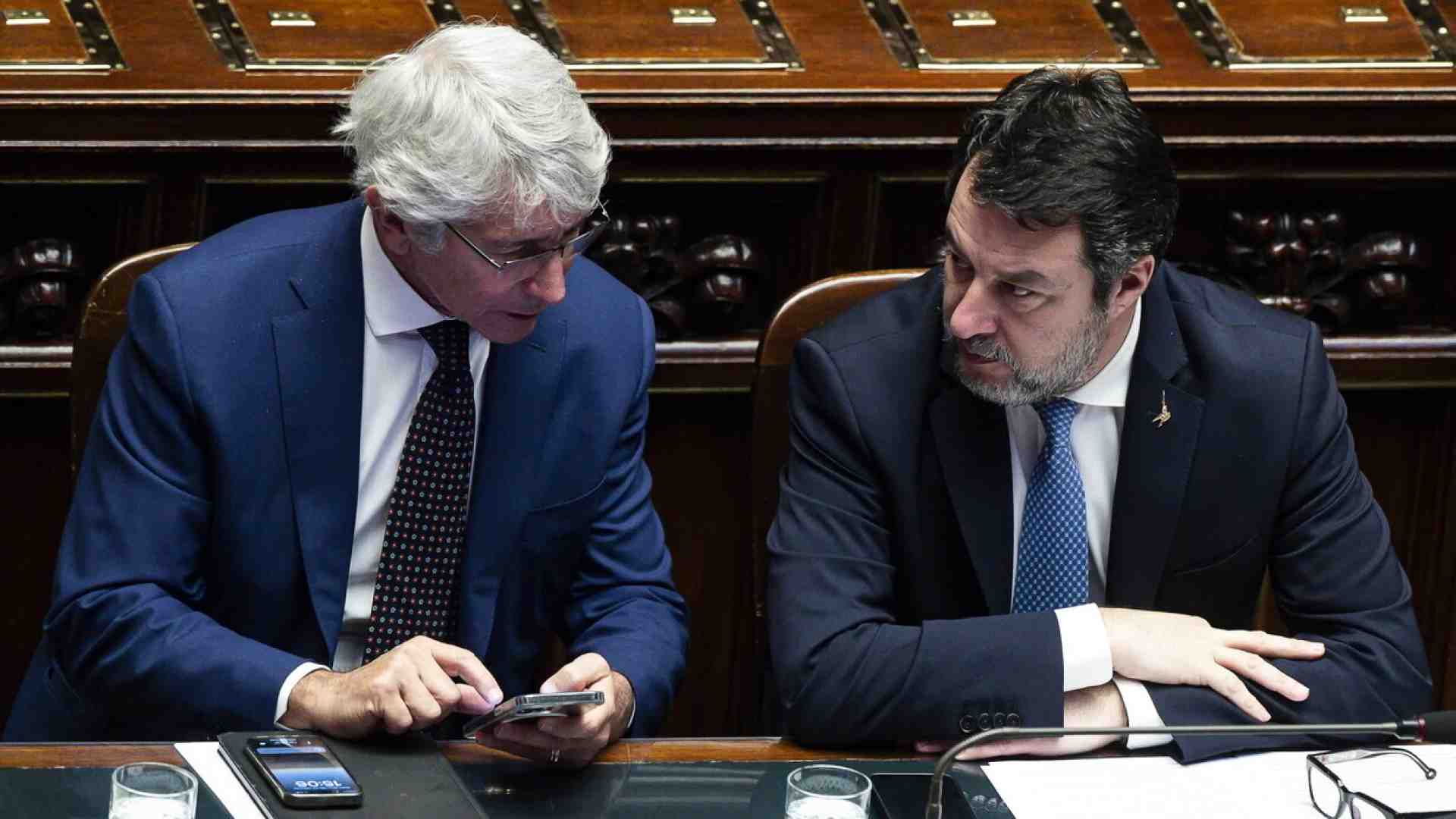 Salvini il “maratoneta”: la lotta con Abodi. Lo sport è il suo nuovo Viminale