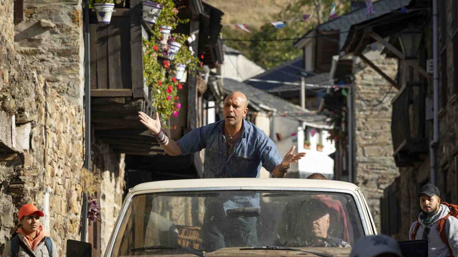 È l'effetto Zalone: schizzano alle stelle le ricerche web per il cammino di Santiago