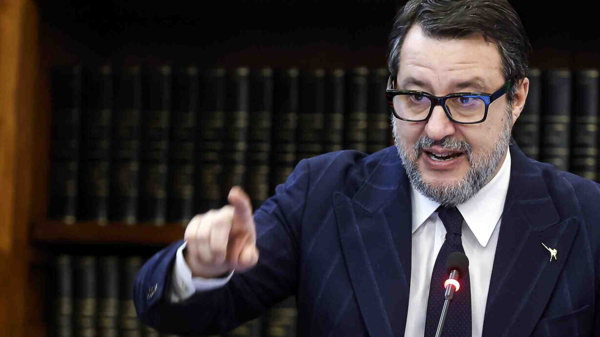 Salvini vuole un’accelerata sul Piano casa ma il dossier gli viene sfilato da Meloni. Rebus cabina di regia