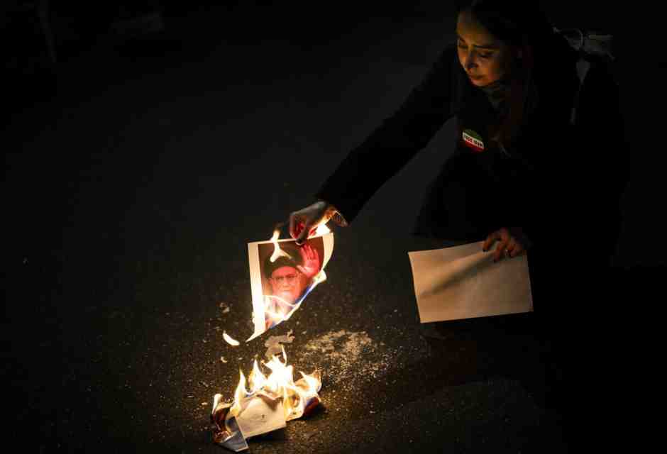 Essere donne a Teheran, un inchino quasi inadeguato